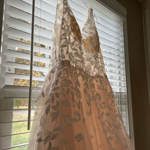 BHLDN Wedding Gown - Picture 7 of 9